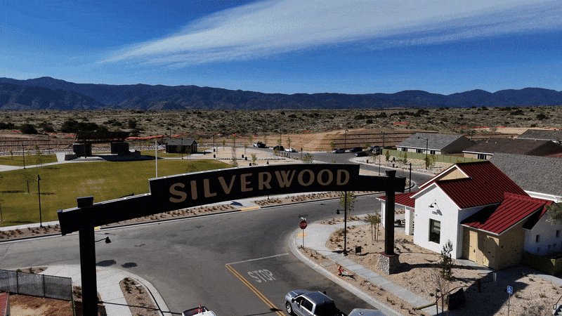 Silverwood-TV10-2-ezgif.com-optimize